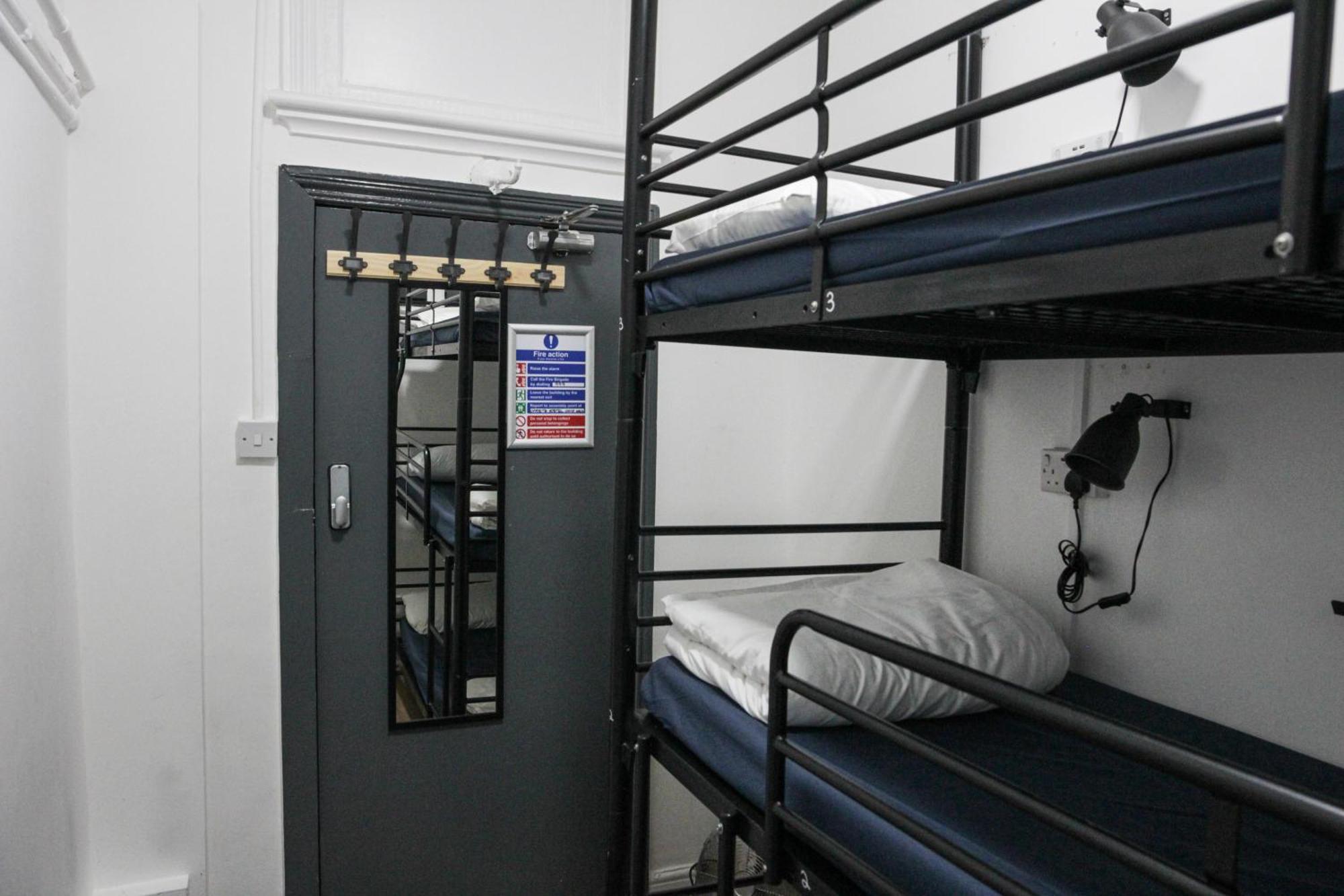 Onefam Waterloo 18-36 Years Old Hostel Лондон Екстериор снимка